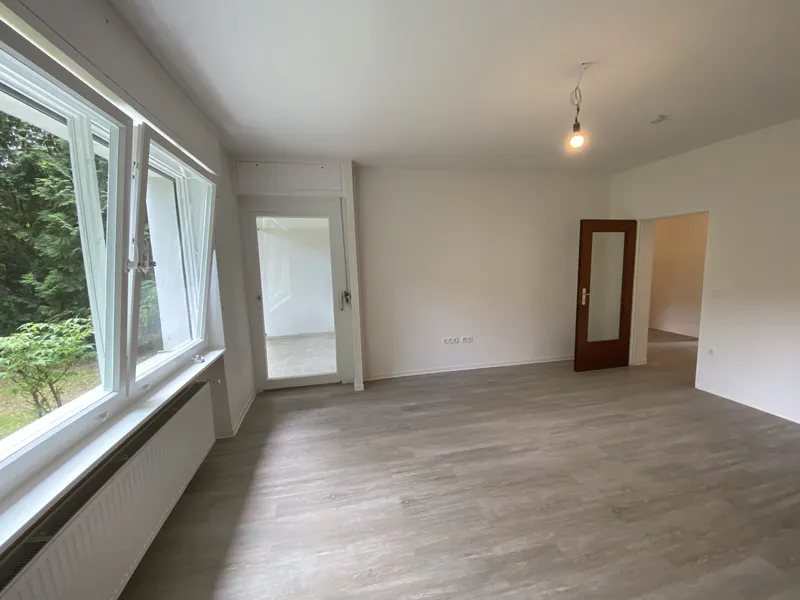 3-Zimmer-Wohnung mit Terrasse in ruhiger, grüner Lage! — photo 1